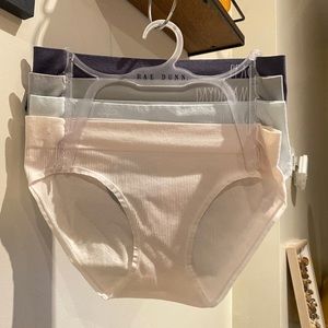 4PC RAE DUNN RIB SEAMLESS BIKINI (5PK MISSING 1PC)